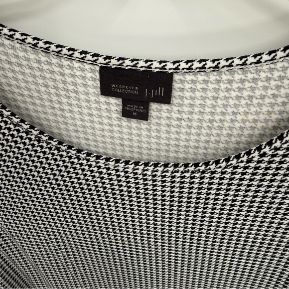 J Jill Wearever Women’s Tanks Sleeveless Top Bundle Size Medium Black Red - Picture 6 of 10